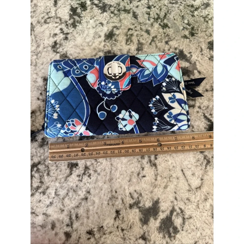 Vera Bradley Turn-Lock Wallet Zip Around Blue
